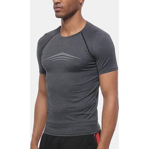 Autumn 2021 New Breathable Top Short Sleeve T-shirt Outdoor Training Mens Yoga Fitness Suit V056