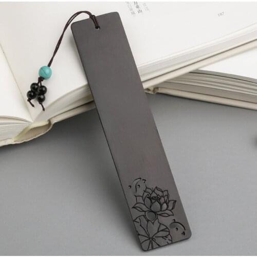 The classic Chinese style red wooden hollow-out bookmark black sandalwood quality lotus antique gift creative and custom engravi