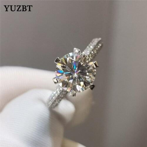 YUZBT 18K White Gold Round Brilliant Cut 2 ct 8mm Diamond Test Past D Color Moissanite Full Paved Gemstone Ring Wedding Jewelry