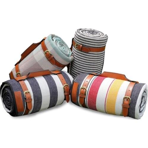 Large size portable folding picnic blanket for camping outfield 200-300m
