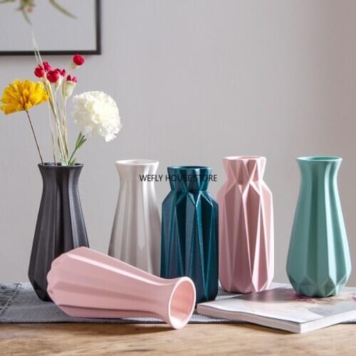 Nordic style ceramic vase fashion breathing flower container living room flower arrangement creative decoration home decorations