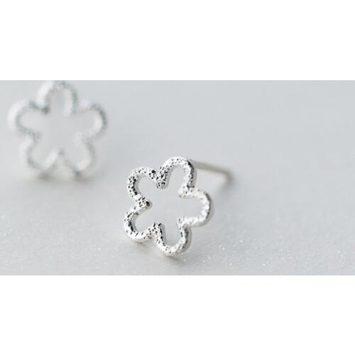 Silver Color Hollow Flower Stud Earrings For Women Prevent Allergy Earrings boucle d'oreille A076