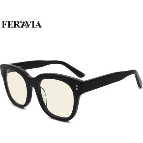 FERAVIA Women's Accessories
