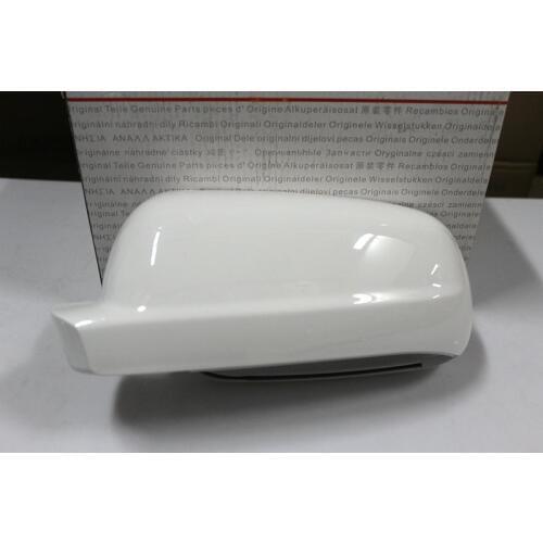 Apply to Passat B5 Bora GOLF 4 MK4 Rearview mirror Reflector shell black