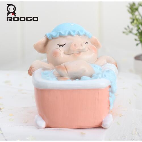 ROOGO home decoration accessories for living room pig figurine statue leisurely cute pig resin ornament home desk decorations