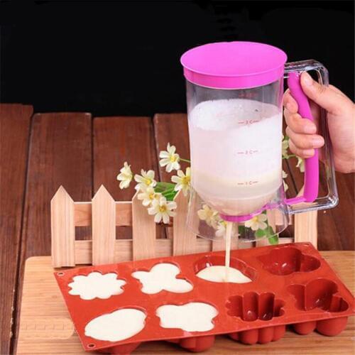 Pancake Batter Dispenser Cookies Funnel Cup Cake Separator Kettle Food grade PE Kitchen Bake Tool Cup Panada Dispenser 1pcs