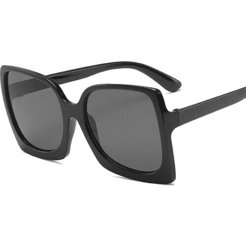 Vintage Square Sunglasses Women Luxury Oversized Gradient Sun Glasses Shades Female Fashion Brand Designer Clear Oculos De Sol