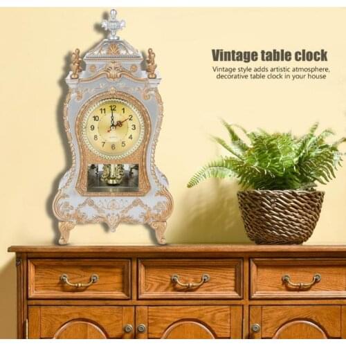 Creative Vintage Desk Retro Alarm Clocks Classical Royalty Sitting Classical Royalty Room TV Cabinet Desk Sit Pendulum Clock