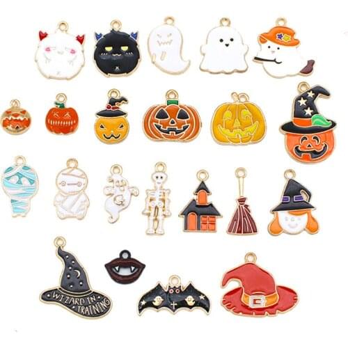 QIBU 10pcs Halloween Metal Accessories Colorful Pumpkin Elves Witch Party Decoration Gifts DIY Necklace Keychain Crafts Material