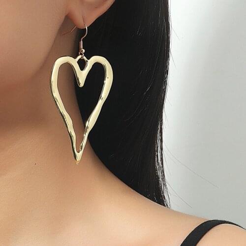 New Personality Irregular Love Earrings Fashion Simple Temperament Trendy Metal Exaggerated Earrings Girlfriend Gifts Wholesale