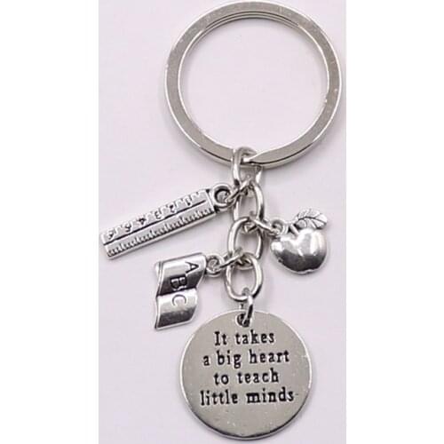 1 pcs Teacher Keychains It takes a big heart to teach little minds Keyring Key Ring Jewelry For Teachers Day Gift