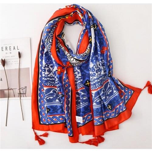 New 2019 Women Spain Luxury Brand African Floral Viscose Scarf Hijab Wrap Red Tassel Shawl Headband Muslim Hijab Sjaal 180*100Cm