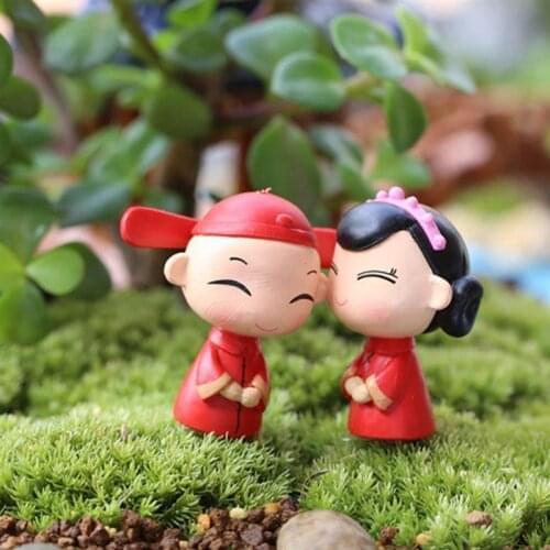 2 Pcs Chinese Bride Groom Garden Miniatures Decor Dollhouse/Terrarium Action Figures Figurine DIY Micro Landscape