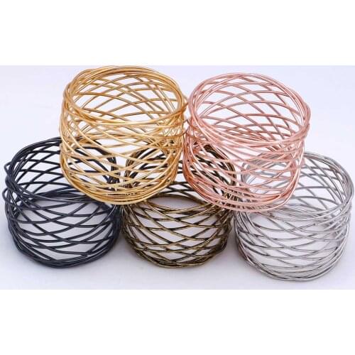 6Pcs/Set Wide Round Gold Napkin Rings Metal Cross Hollow Sliver Napkin Holder for Wedding Party Table Decoration