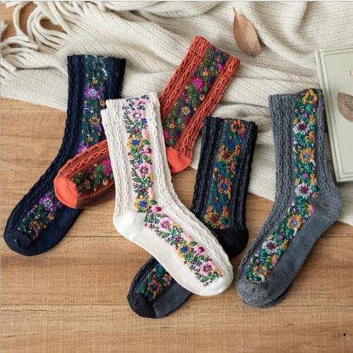 10 Pieces = 5 Pairs Of Autumn And Winter New Style Retro Palace Ethnic Patterned Tube Socks, Patterned Personalized Womens Sock