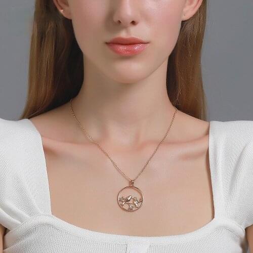 Classic Design Bohemia Silver Plated Small Birde Round Shape Pendant 2021 Fresh Women Simple Personality Short Chain Jewelry