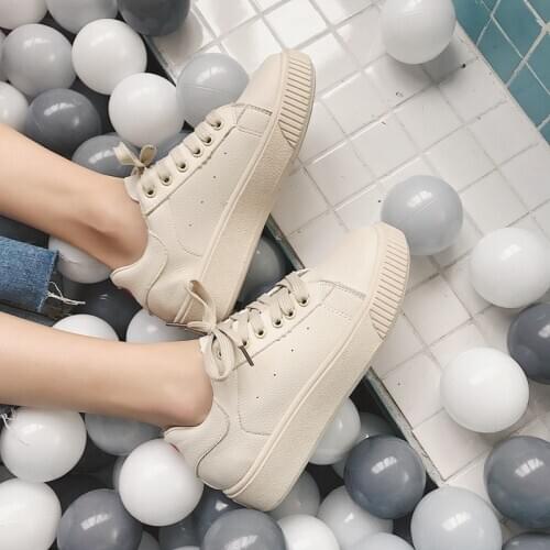 2019 spring and autumn new love white shoes female wild Korean student belt casual shoes flat bottom shoes