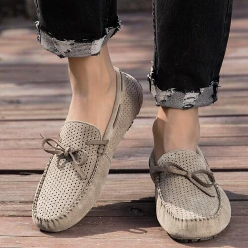 Fashion Men Cow Suede Leather Loafers men Casual Summer Shoes Classic Mens Elegantes Slip On Mens Flats Male Driving Shoes