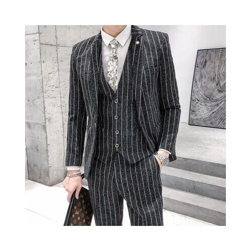2020 Business Striped Men Suits 3 pieces Slim fit Classic Man Tuxedo Formal Blazer Groom Wedding Suit Jacket Vest Pants Set