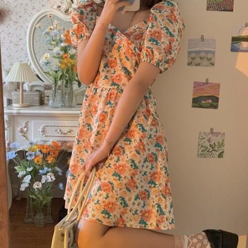 Dresses Women Floral Short Skirt Ladies Summer Retro Sweet Dress with Square Collar and Fluffy Sleeves Dress