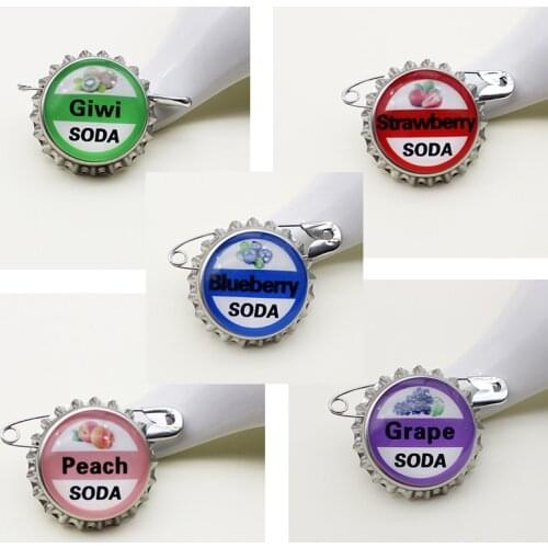 Fashion creativity Bottle cap Enamel Lapel Pin peach Grape strawberry kiwi Blueberry soda bottle cap Brooches Badge Pins friend
