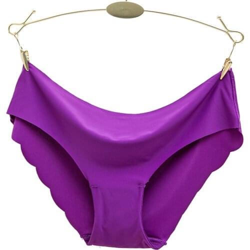 Women lingerie One-piece seamless panty Ice Silk Low-Rise sexy Simple panties 90% nylon 10% spandex Comfortable underwear Briefs