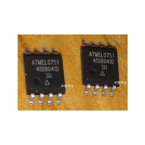 AT45DB041D-SU AT45DB041D SOP8