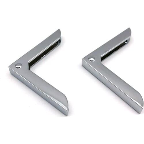 Straight Triangle Chrome Color Bag Metal Clip Corner 48.37MM For Handbag Hardware