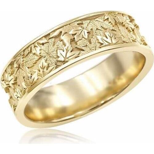 Creative Golden Autumn Maple Leaf Shape Small Ring for Women Engagement Party Wedding Rings Hand Jewelry Accessories Size 6-10