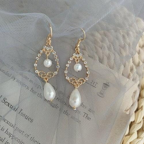 Juorest Pearl Long Earrings for Women Trendy Water Drop Crystal Dangle Earrings Vintage Romantic Boho Rhinestone Earings Jewelry