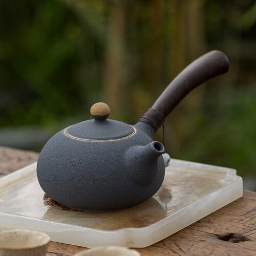 Japanese Style Ceramic Retro Teapot Side Handle Tea Pot Simple Chinese Kung Fu Handmade Office Filter Kettle Tea Set Drinkware