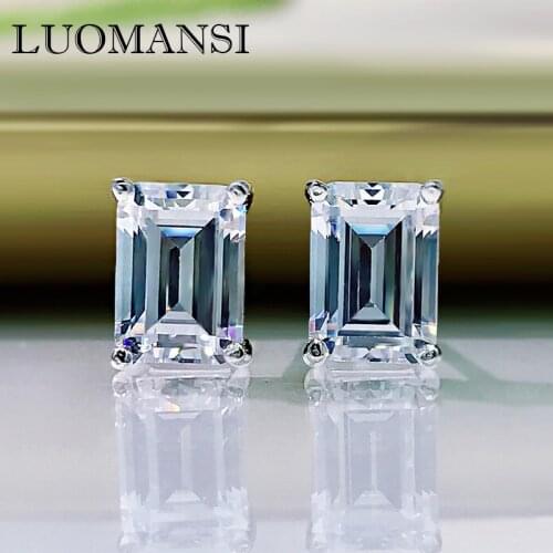 Luomansi Stud Earrings