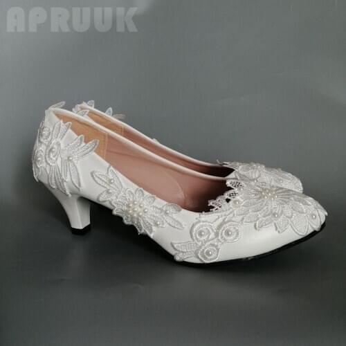 White lace flower wedding shoes bride Middle med 5cm heel pearls slip-on party banquet bridesmaid pumps for ladies