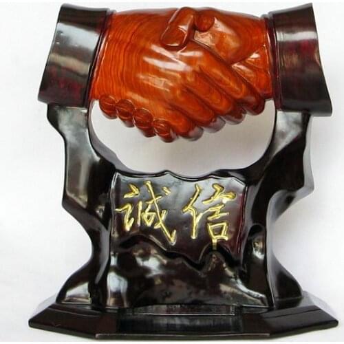 Gallery Mahogany Crafts Zhai cooperation and win-win business gifts to shake hands together ornaments