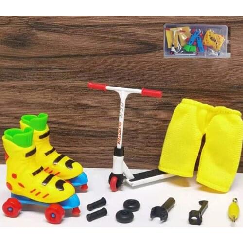 1Unit DIY Interactive Mini Finger Scooter Stunt Finger Roller Skates Scooter Finger Mini Toy Gift for Toddlers 03KD