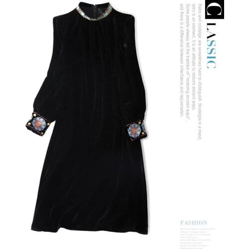 Cross border autumn 2020 new stand collar European palace embroidered Lantern Sleeve pure silk velvet dress for women