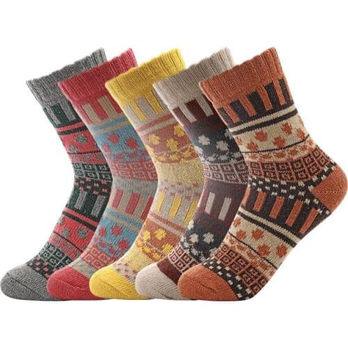 5 Pairs Womens Cotton Socks Vintage Thicken Thermal Cashmere Snow Socks Women Cute Fuzzy Soft Sleep Sock Christmas Gift Socks