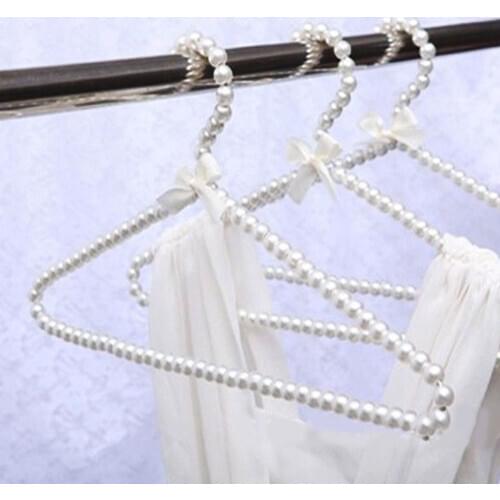2pc Clothes Pearl Hanger 40X23cm Plastic Beaded Bow Clothes Hangers Dress Coat Closet wieszak perchas Organizer Dry Rack storage