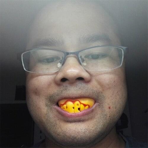 2021 NEW Halloween Dentures Tricky Funny Toys Soft Braces Rabbit Tooth Funny Dentures Buck Teeth 5z