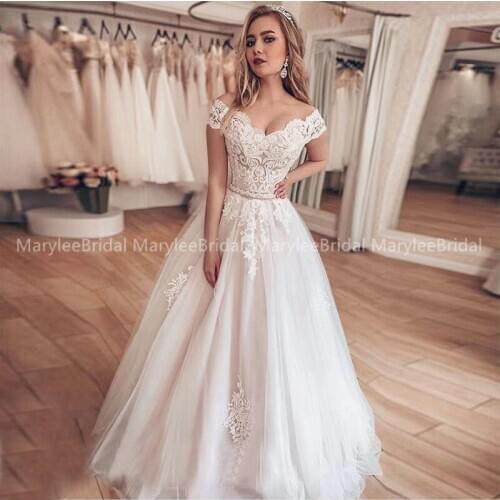 Vintage Off The Shoulder Wedding Dresses Appliques Floor Length Bridal Gowns Lace Up Back White Ivory Vestido De Casamento