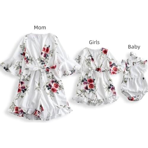 Menoea Family Matching Outfits New Fashion Girls Flowers Dresses Baby Casual Party Costumes Mother Elegant Sweet Outfits