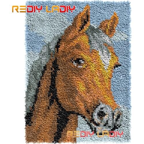 Latch Hook Rug Brown Horse Crocheting Wall Tapestry Kits DIY Carpet Rug Chunky Yarn Needlework Knitted Floor Mat Hobby & Crafts