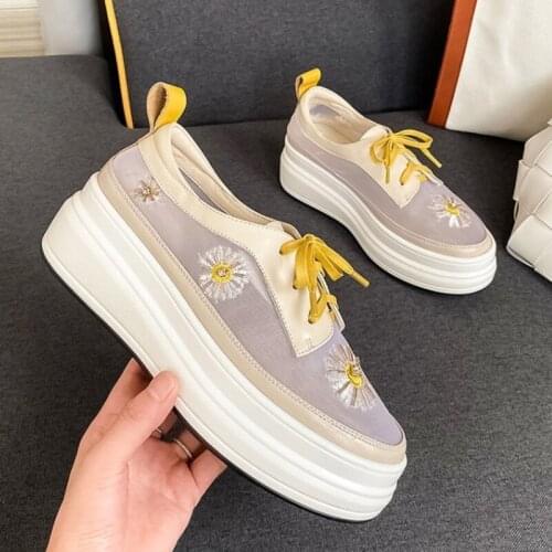 Genuine Leather Thick Bottom Loafers Women Shoes Lace-up Flowers Vulcanized Shoes Fashion Plus Size Shoes Female 2021 Spring