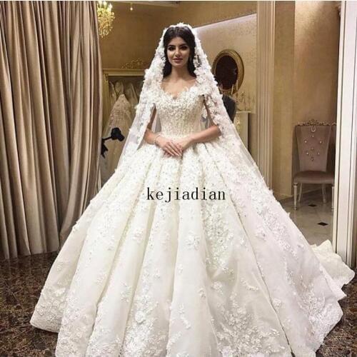 2021 Royal Luxury 3D-Floral Appliques Wedding Dresses Beaded Off the Shulder Lace Plus Size Bridal wedding Gowns Custom Made