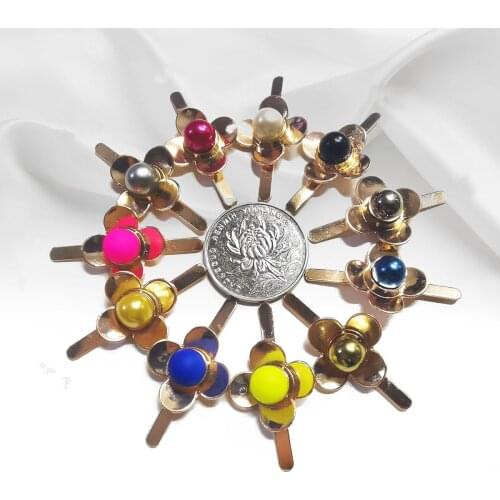 2pcs Metal Plum Blossom Shape Pearl Buckle Fashion Bag Clip Buckle Hardware for Leather Craft Bag Handbag Shoe DIY Accessories