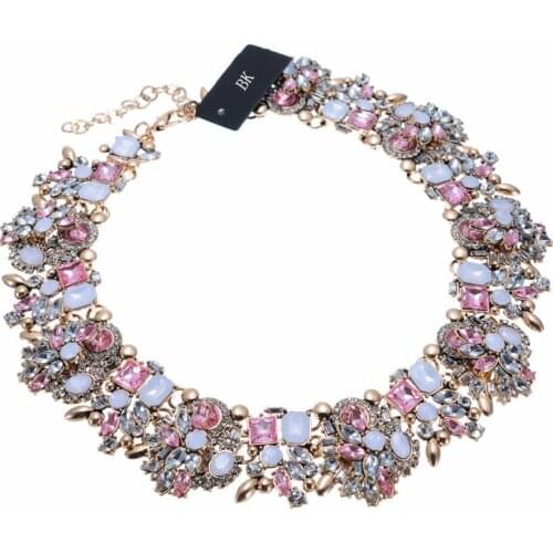 BK Collar Necklace For Women Summer Fashion Gold Chain White Peach Glass Crystal Resin Choker Statement Bib Necklace Multicolor