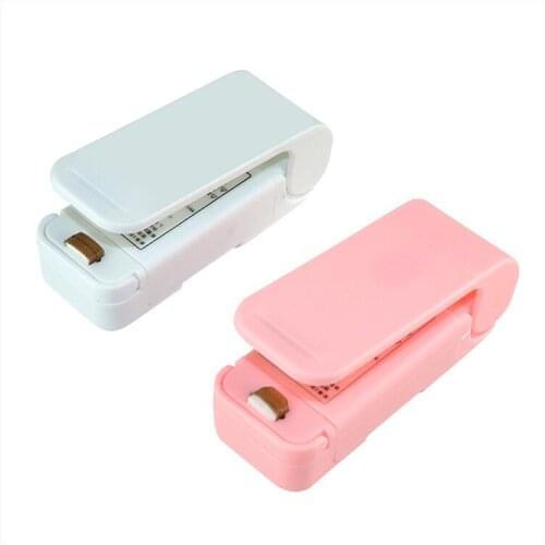 Hot Selling Candy Color Mini Portable Snacks Small Household Plastic Bag Hand Pressing Heat Sealing Clip Kitchen Accessories