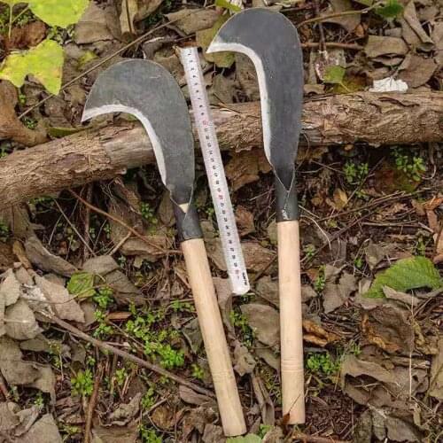 The blacksmith is purely handmade sickle agricultural grass cutting steel scimitar wood cutting tree knife manganese steel cutti