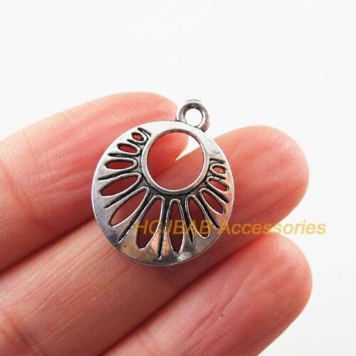 20 New Round Flower Charms Tibetan Silver Color Circle Pendants 19x23mm
