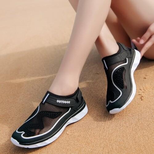 Sneakers Women and Men Beach Sandals Breathable Mesh Female Water Slippers Comfortable Lightweight Quick Drying Casual Shoes